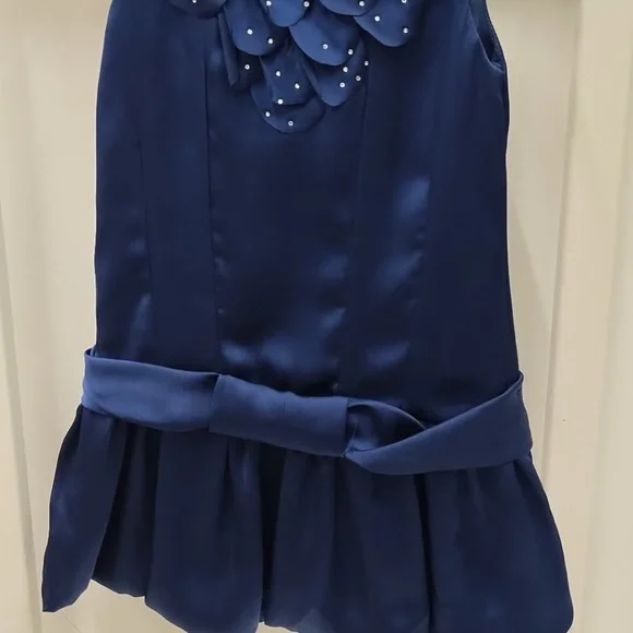 Dress - Picture 4 of 4